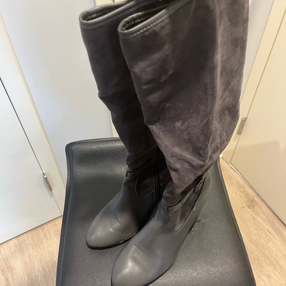 Gray boots - Picture 7 of 7